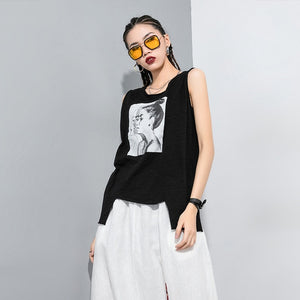 [EAM] Women Black Pattern Printed Asymmetrical T-shirt New Round Neck Sleeveless  Fashion Tide  Spring Summer 2020 1T305