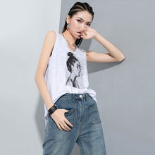 Load image into Gallery viewer, [EAM] Women Black Pattern Printed Asymmetrical T-shirt New Round Neck Sleeveless  Fashion Tide  Spring Summer 2020 1T305
